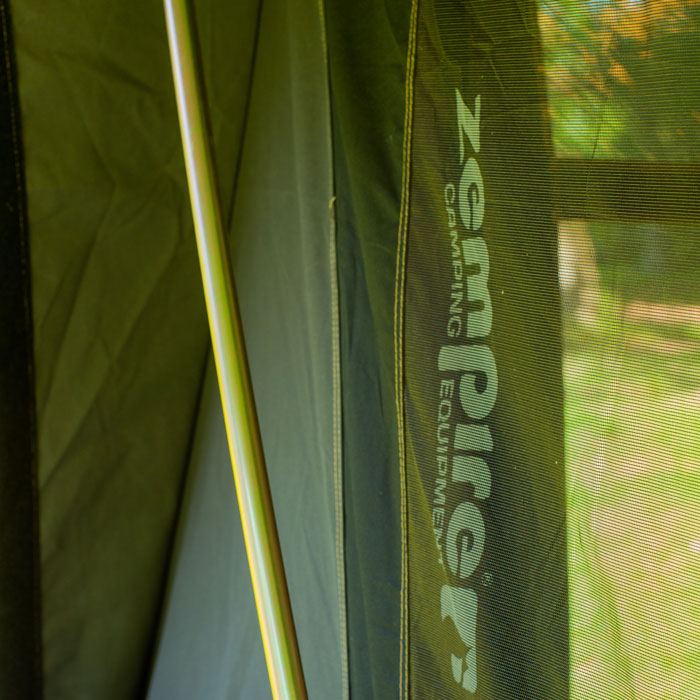 Titan 000 Keyfeature Poles
