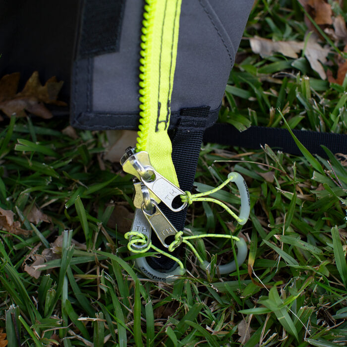 Roadiebase Canvaslite Link Zips On Easily